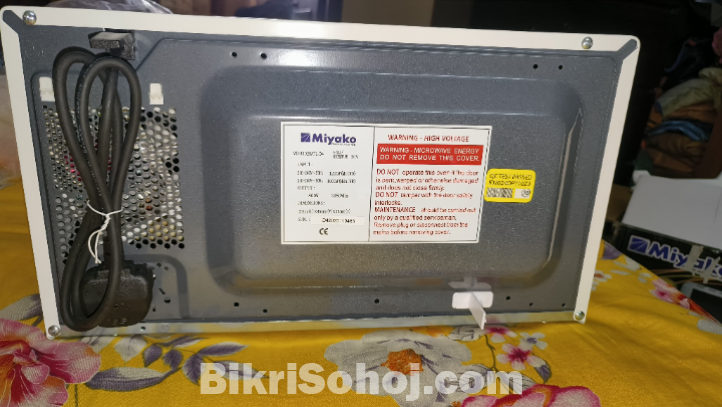 Miyako Microwave Oven for Sale – Good Condition